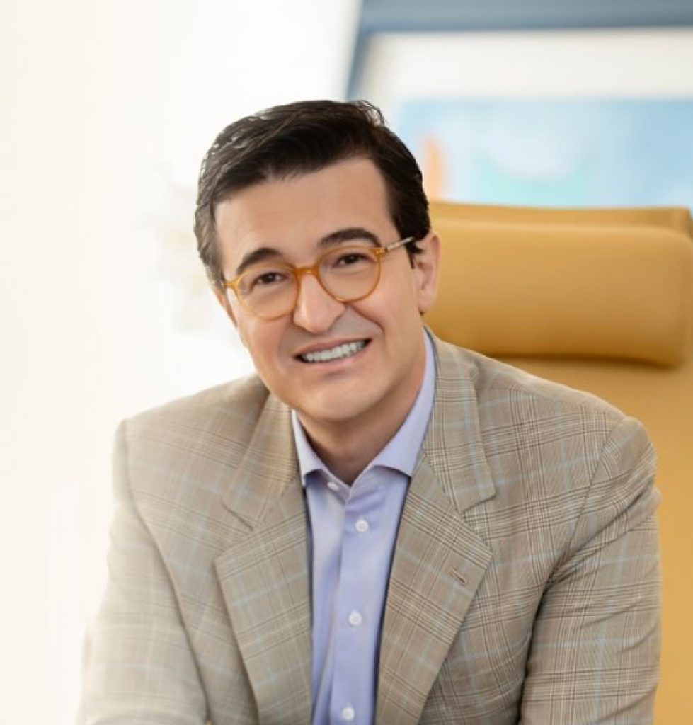 DR. LEANDRO PELLARIN